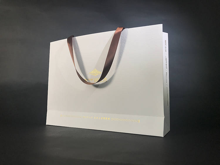 阳光城尚东湾地产手提袋2