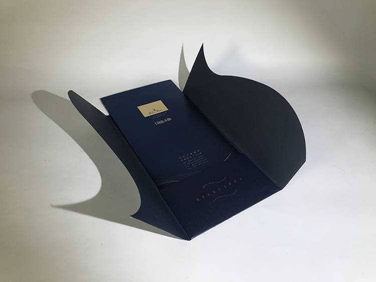 海伦小镇邀请函1