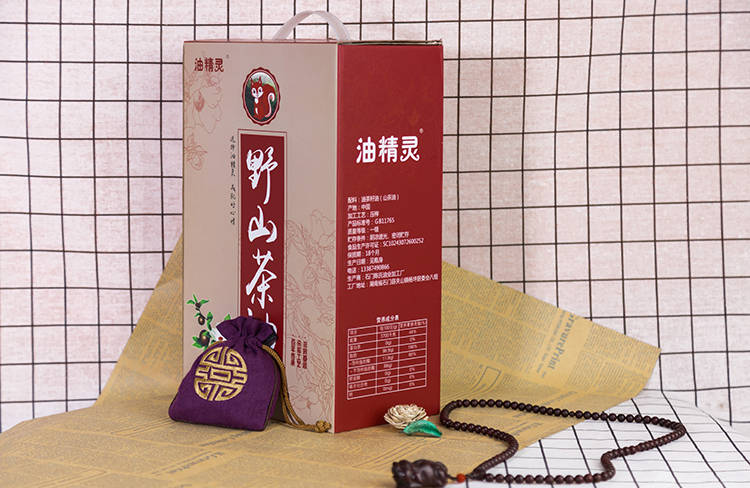 蓝精灵野山茶油包装盒2